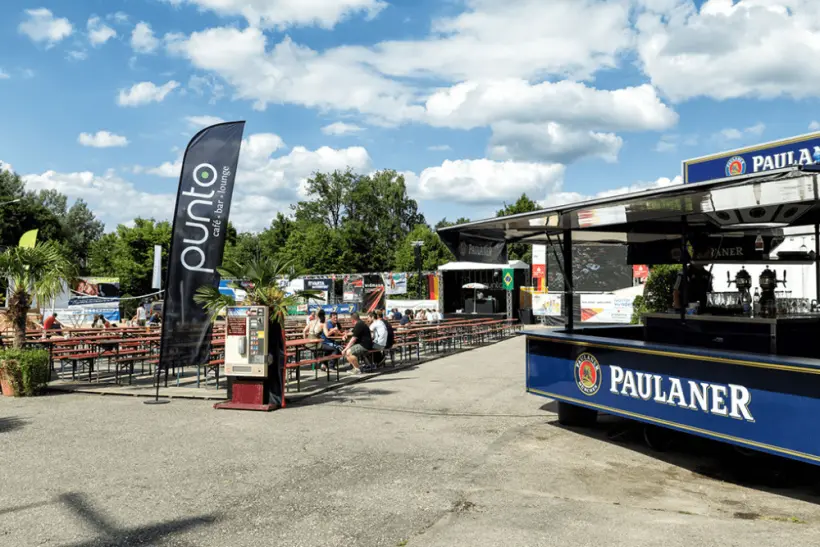 Paulaner Ausschankwagen-min